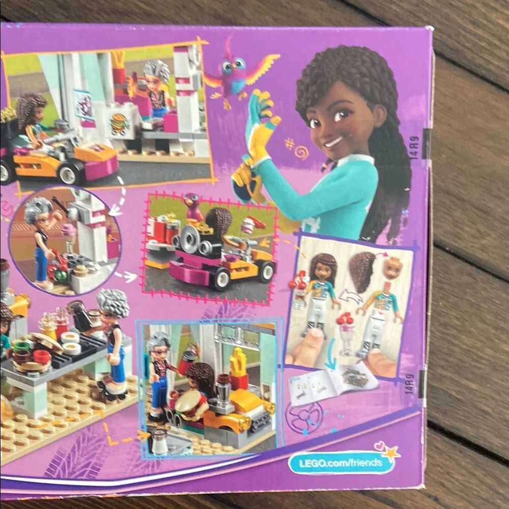 Lego Friends Retired Drifting Diner set